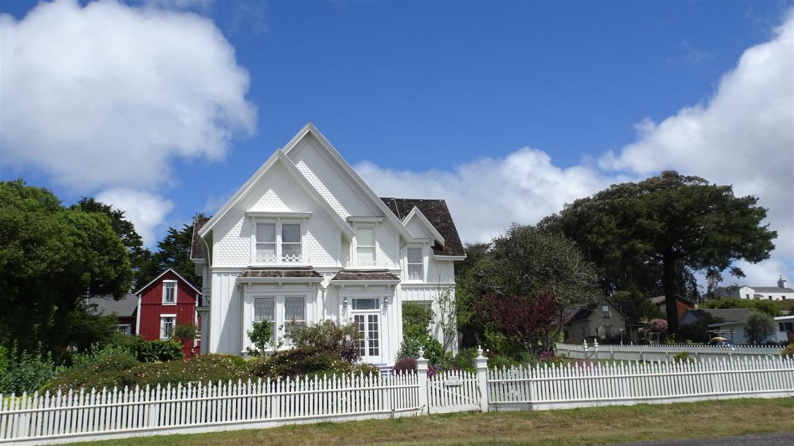 es gibt wunderschöne alte Häuser